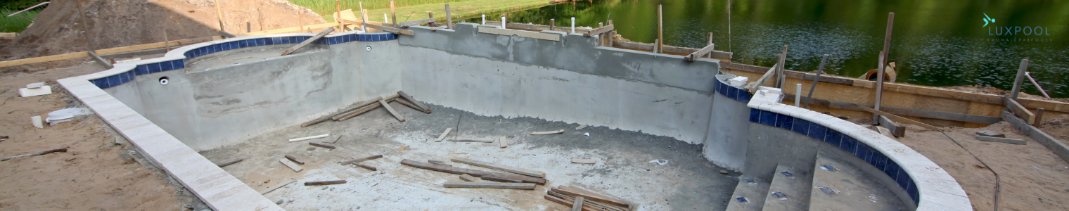 swimming pool construction by luxpool