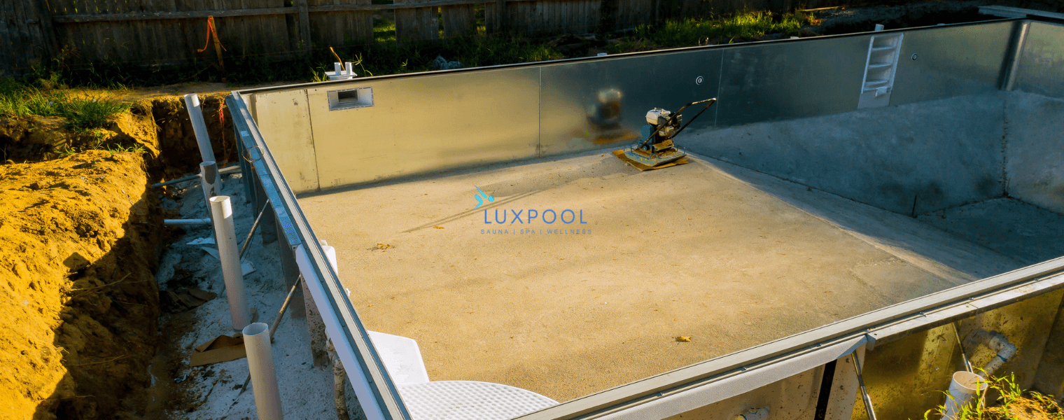 Choosing the Right Swimming Pool Installer for Your Home or Commercial Space
