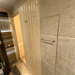 london swimming pool project done by luxpool 5