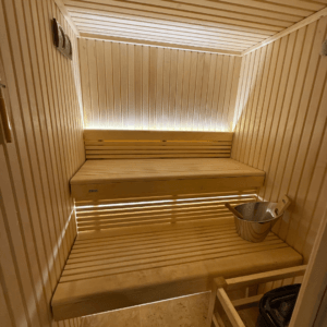 london swimming pool project done by luxpool 8