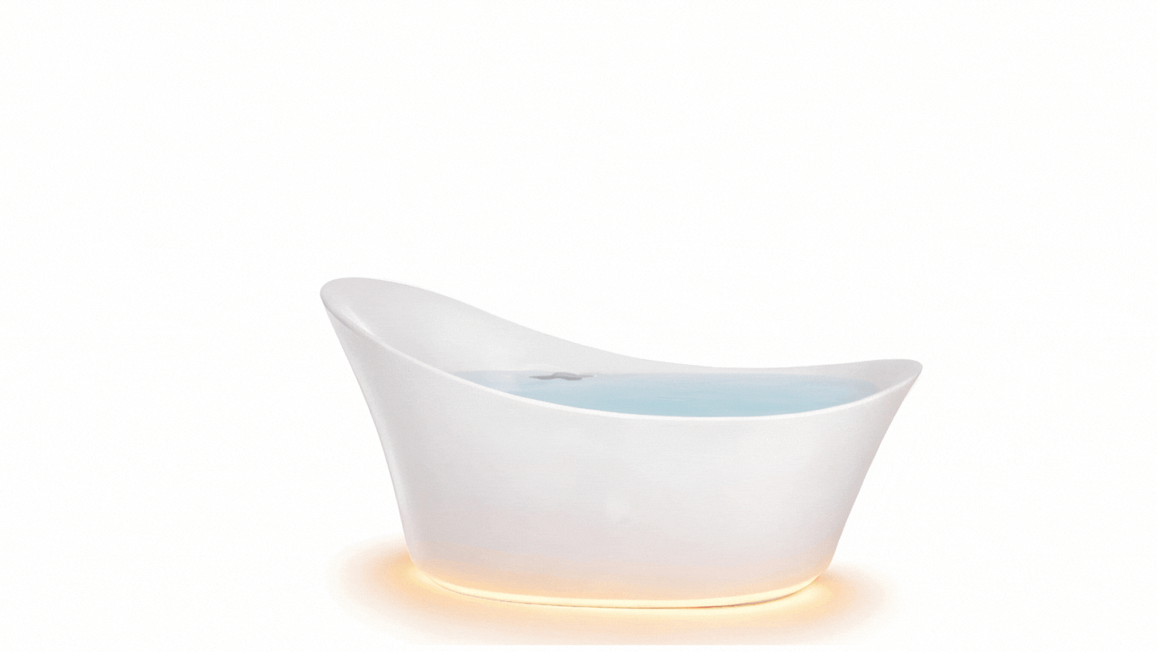 LADY ENJOYING OXYPOOL O3 BATHING (1)